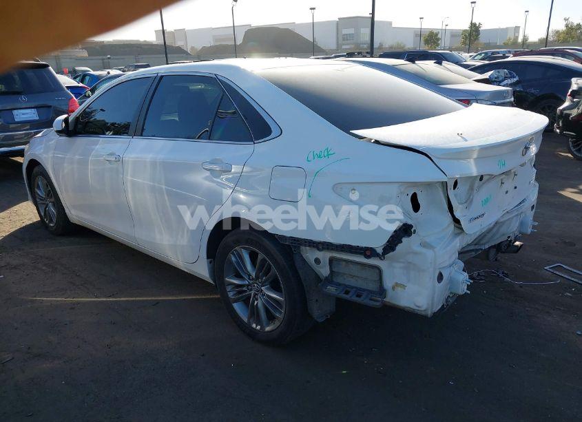 Photo 3 of 2017 Toyota Camry SE (VIN 4T1BF1FK8HU682406)