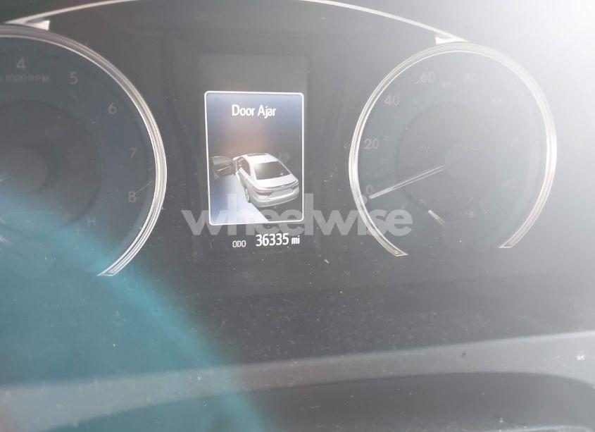 Photo 15 of 2017 Toyota Camry XLE (VIN 4T1BF1FK8HU698802)