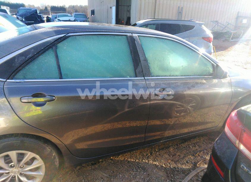 Photo 13 of 2017 Toyota Camry LE (VIN 4T1BF1FK8HU709815)