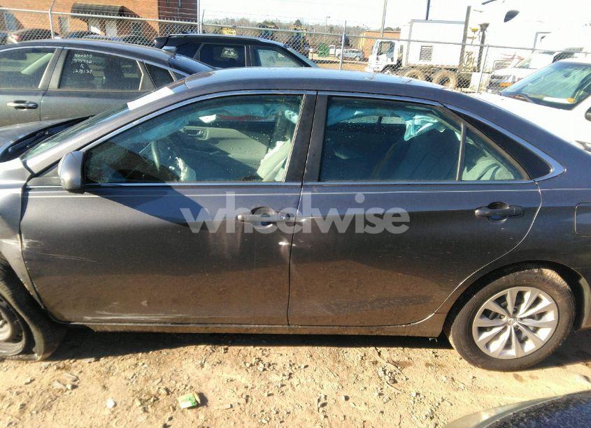 Photo 14 of 2017 Toyota Camry LE (VIN 4T1BF1FK8HU709815)