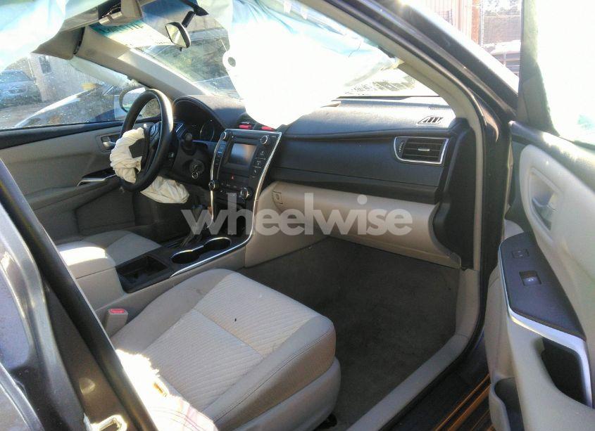 Photo 5 of 2017 Toyota Camry LE (VIN 4T1BF1FK8HU709815)