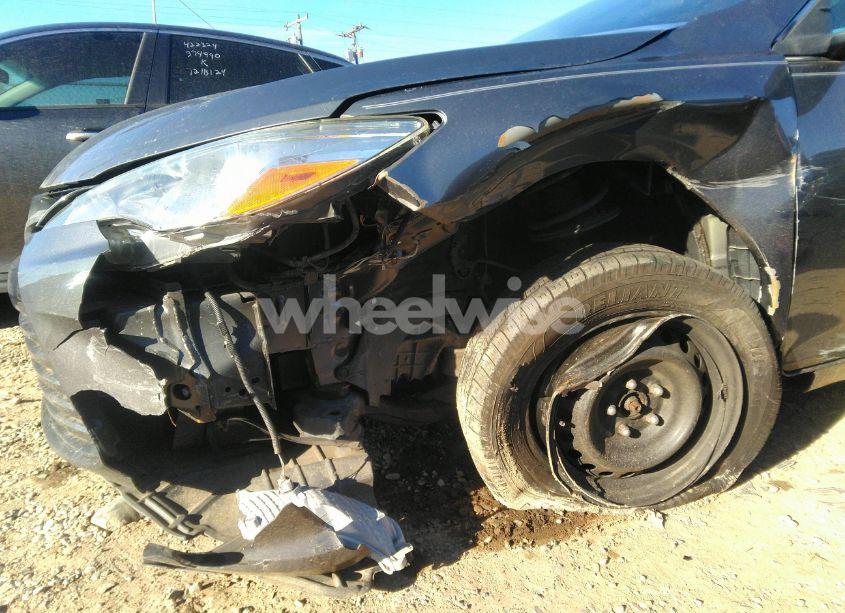 Photo 6 of 2017 Toyota Camry LE (VIN 4T1BF1FK8HU709815)