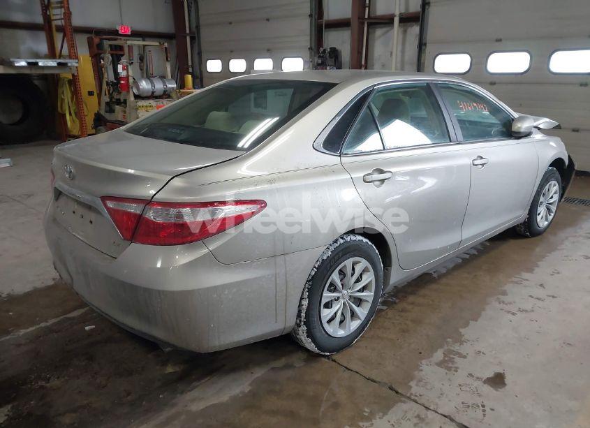 Photo 4 of 2017 Toyota Camry LE (VIN 4T1BF1FK8HU712097)