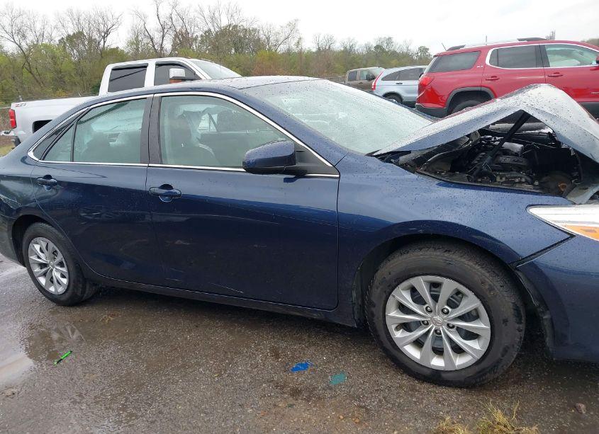 Photo 13 of 2017 Toyota Camry LE (VIN 4T1BF1FK8HU721558)