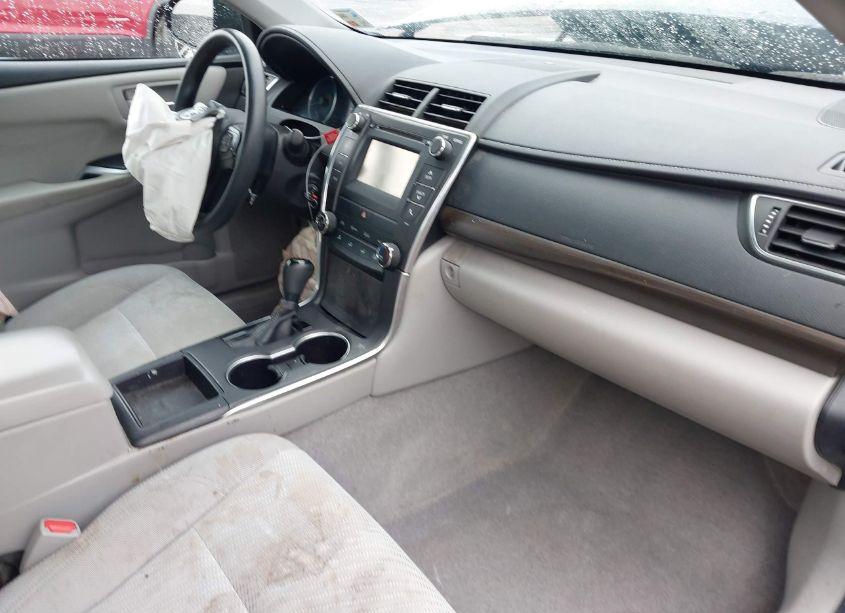 Photo 5 of 2017 Toyota Camry LE (VIN 4T1BF1FK8HU721558)