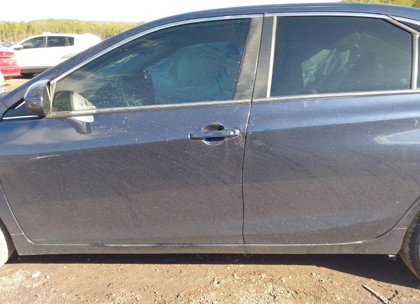 Photo 14 of 2017 Toyota Camry LE (VIN 4T1BF1FK8HU734052)