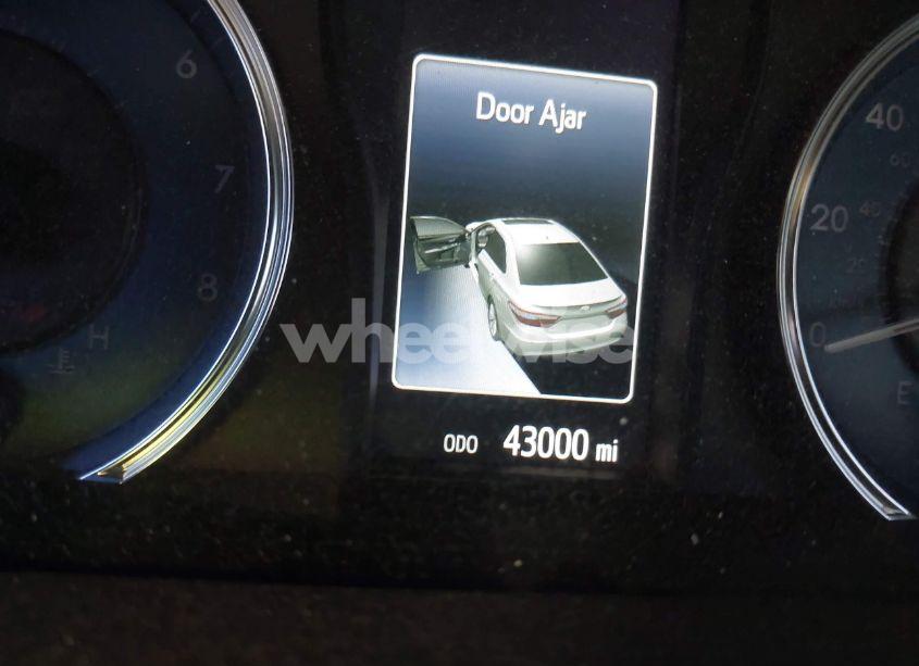 Photo 15 of 2017 Toyota Camry LE (VIN 4T1BF1FK8HU747576)