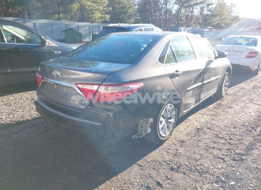 Photo 4 of 2017 Toyota Camry LE (VIN 4T1BF1FK8HU747576)