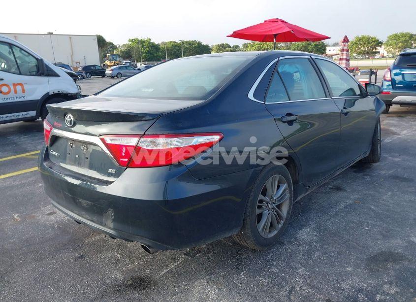 Photo 4 of 2017 Toyota Camry SE (VIN 4T1BF1FK8HU747688)