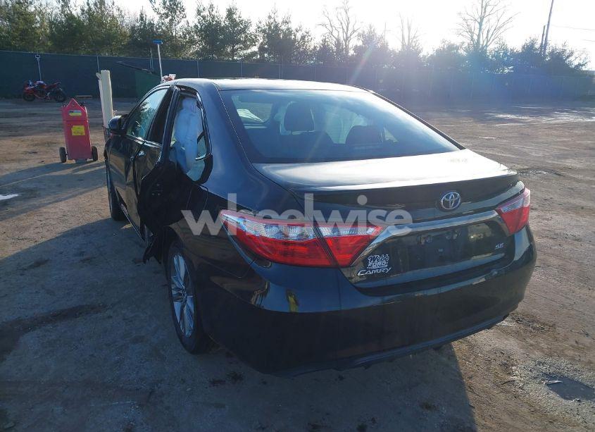 Photo 3 of 2017 Toyota Camry SE (VIN 4T1BF1FK8HU751613)