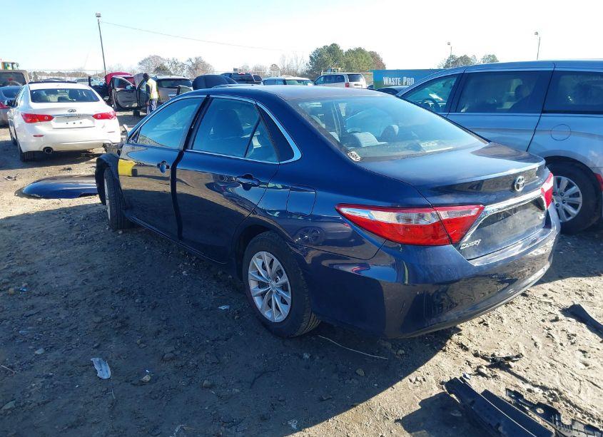 Photo 3 of 2017 Toyota Camry LE (VIN 4T1BF1FK8HU768072)