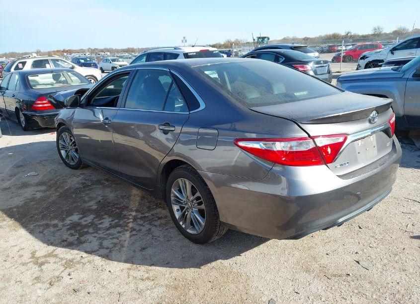 Photo 3 of 2017 Toyota Camry SE (VIN 4T1BF1FK8HU777564)
