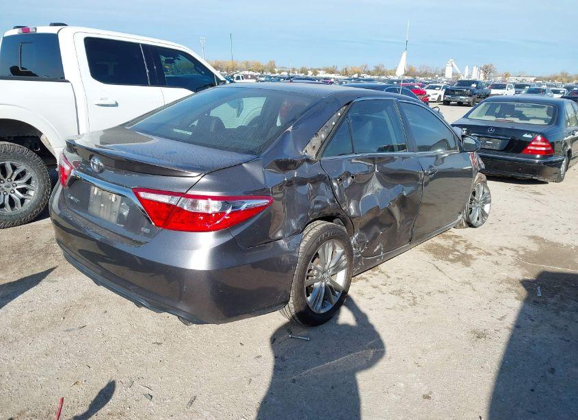 Photo 4 of 2017 Toyota Camry SE (VIN 4T1BF1FK8HU777564)