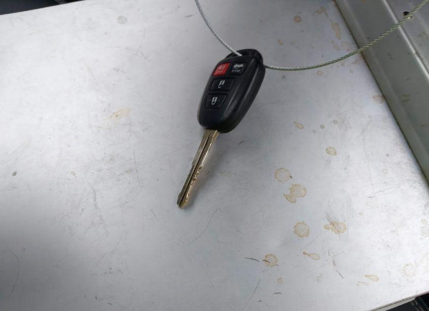 Photo 11 of 2017 Toyota Camry XLE (VIN 4T1BF1FK8HU778312)