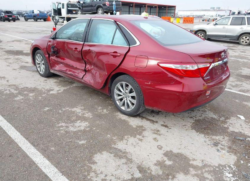 Photo 3 of 2017 Toyota Camry XLE (VIN 4T1BF1FK8HU778312)