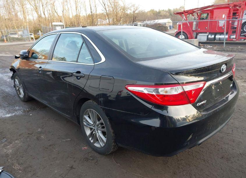 Photo 3 of 2017 Toyota Camry SE (VIN 4T1BF1FK8HU780013)