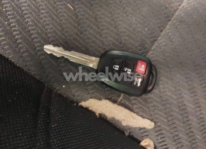 Photo 11 of 2017 Toyota Camry LE (VIN 4T1BF1FK8HU784241)