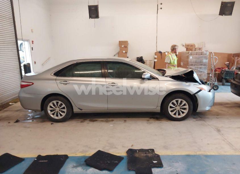 Photo 13 of 2017 Toyota Camry LE (VIN 4T1BF1FK8HU784241)