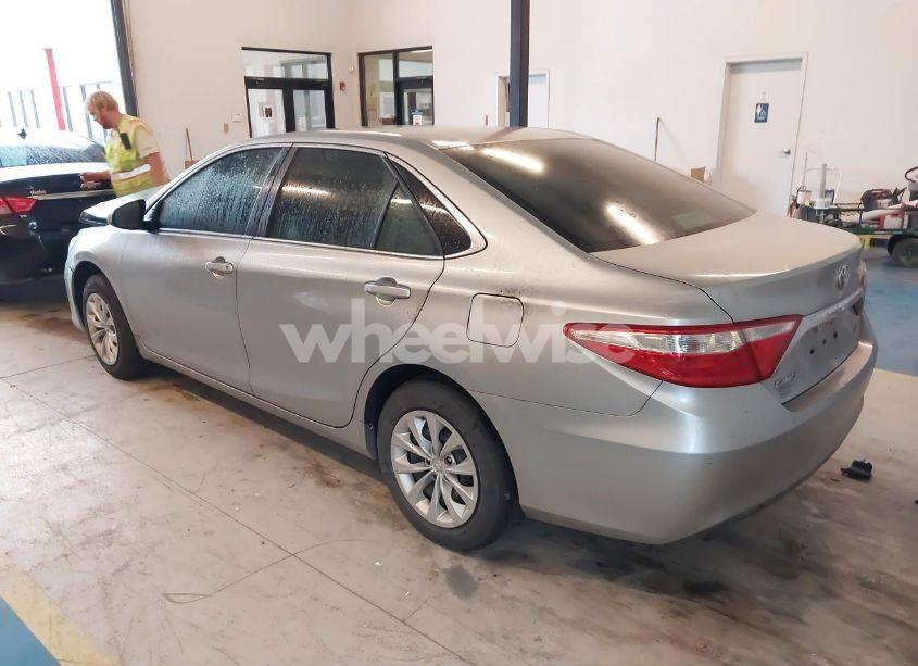 Photo 3 of 2017 Toyota Camry LE (VIN 4T1BF1FK8HU784241)