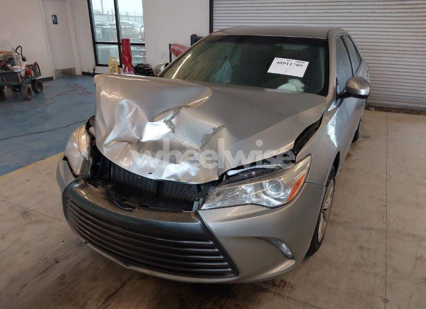 Photo 6 of 2017 Toyota Camry LE (VIN 4T1BF1FK8HU784241)