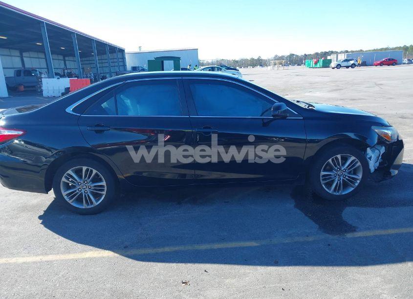 Photo 13 of 2017 Toyota Camry LE/XLE/SE/XSE (VIN 4T1BF1FK8HU792484)