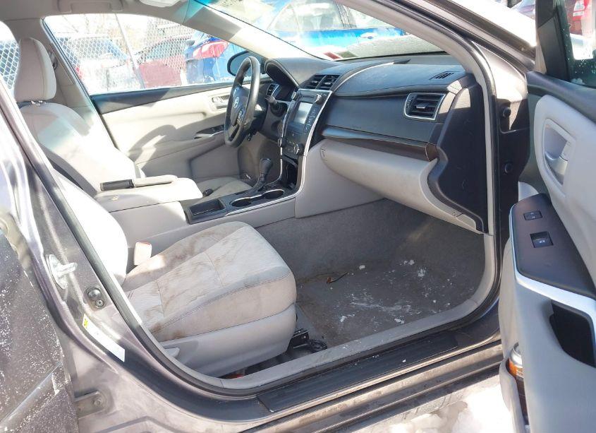 Photo 5 of 2017 Toyota Camry LE (VIN 4T1BF1FK8HU794896)