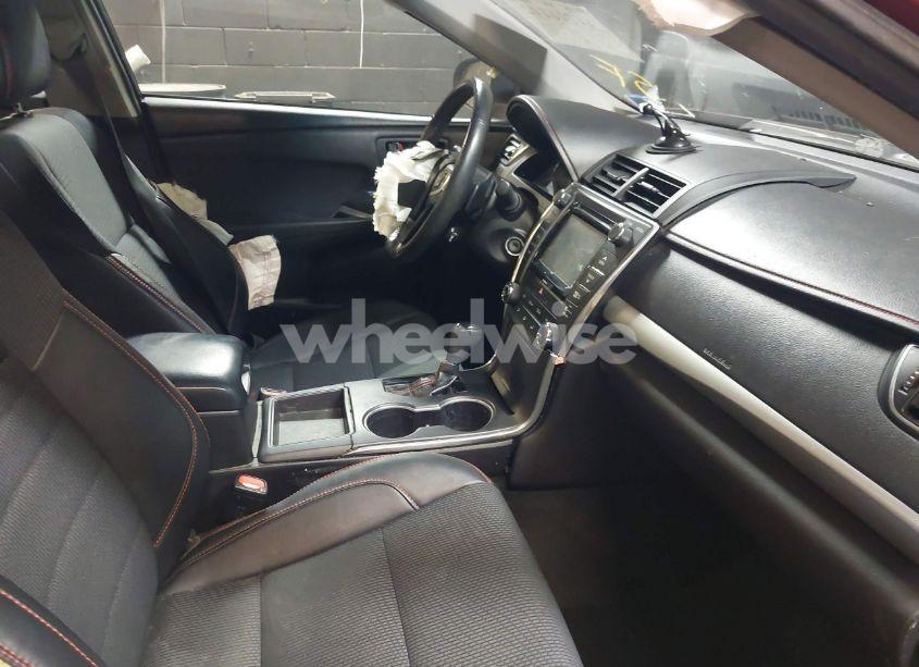 Photo 5 of 2017 Toyota Camry SE (VIN 4T1BF1FK8HU804066)