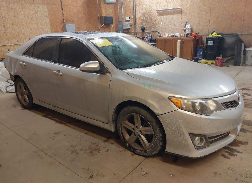 2012 Toyota Camry SE (VIN 4T1BF1FK9CU010606) main photo