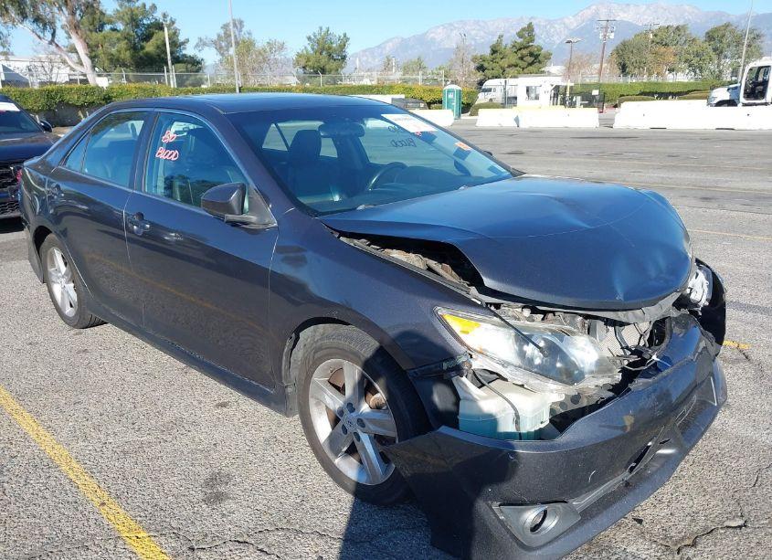 2012 Toyota Camry SE (VIN 4T1BF1FK9CU063290) main photo