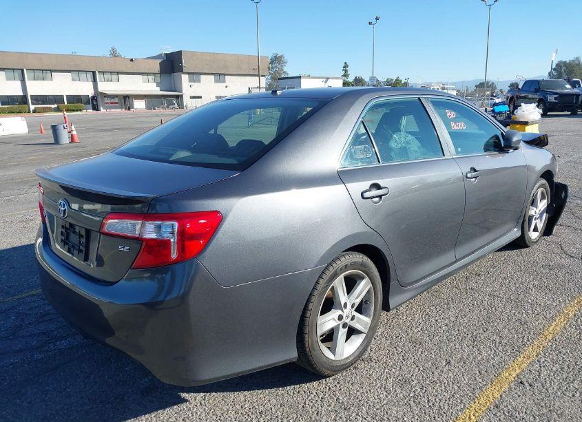 Photo 4 of 2012 Toyota Camry SE (VIN 4T1BF1FK9CU063290)