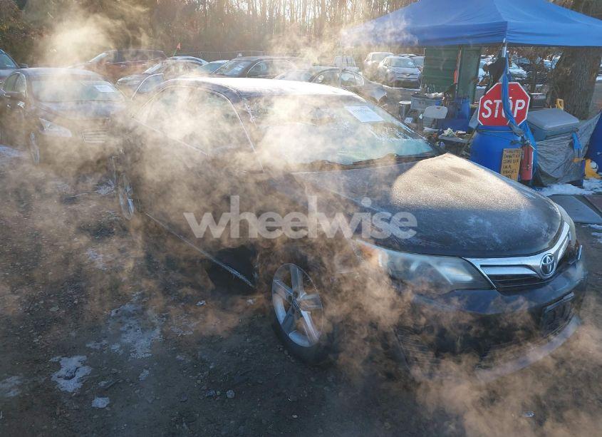 2012 Toyota Camry LE (VIN 4T1BF1FK9CU104663) main photo