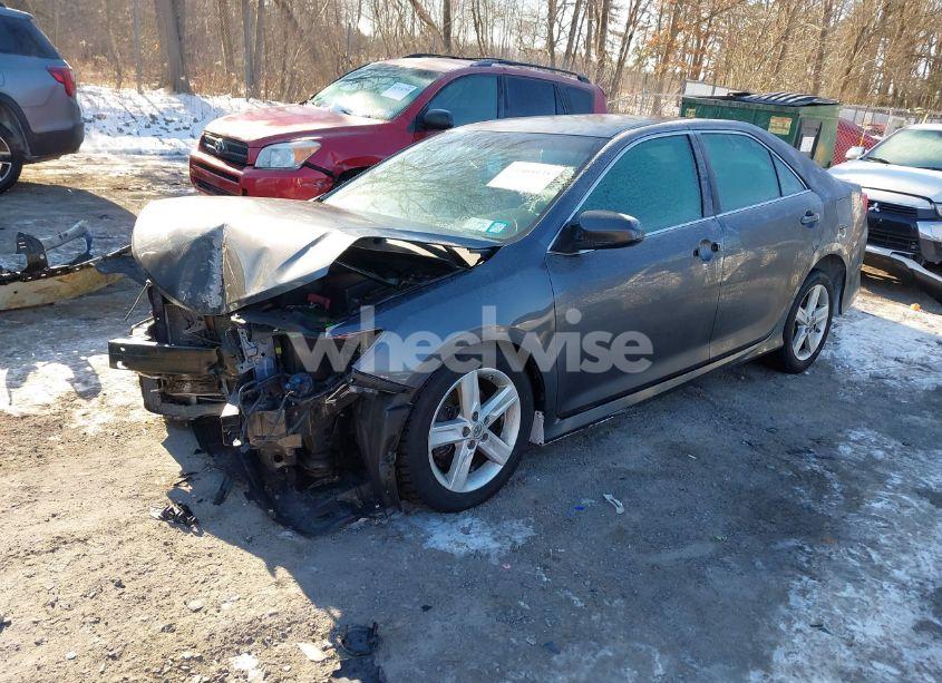 Photo 2 of 2012 Toyota Camry SE (VIN 4T1BF1FK9CU126257)