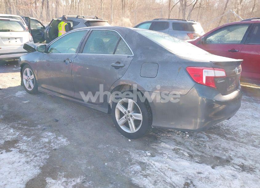 Photo 3 of 2012 Toyota Camry SE (VIN 4T1BF1FK9CU126257)