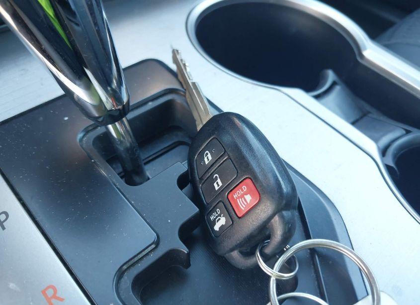 Photo 11 of 2012 Toyota Camry SE (VIN 4T1BF1FK9CU127652)