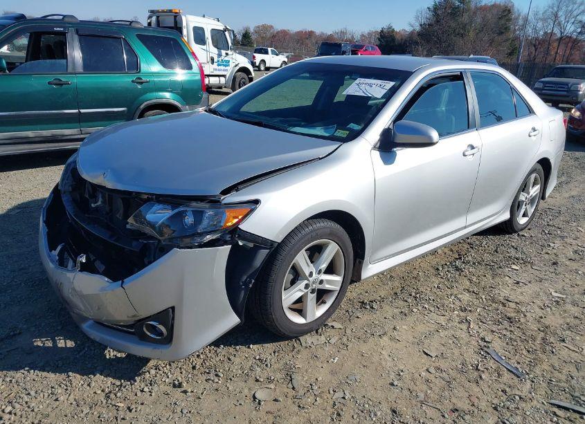 Photo 2 of 2012 Toyota Camry SE (VIN 4T1BF1FK9CU127652)
