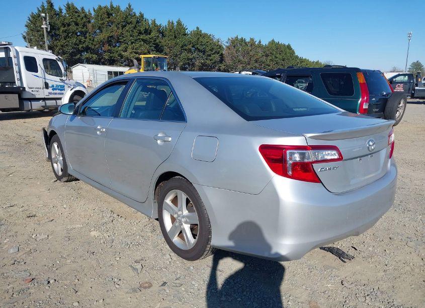 Photo 3 of 2012 Toyota Camry SE (VIN 4T1BF1FK9CU127652)