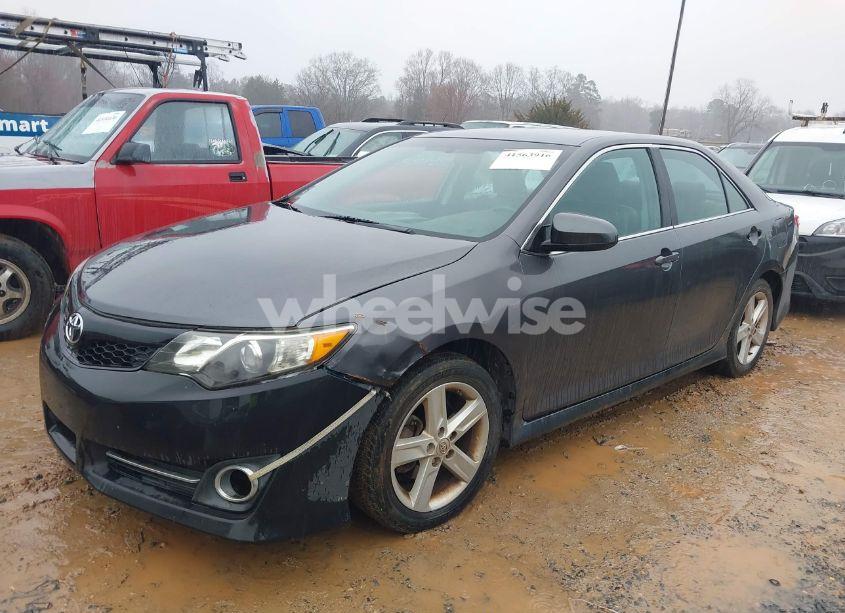 Photo 2 of 2012 Toyota Camry SE (VIN 4T1BF1FK9CU130129)