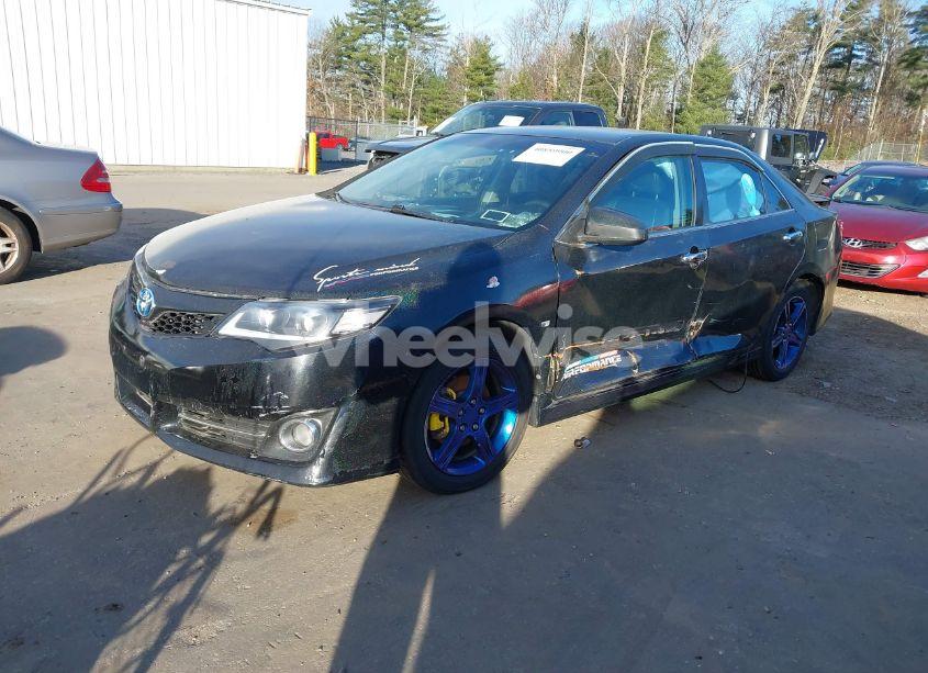 Photo 2 of 2012 Toyota Camry SE (VIN 4T1BF1FK9CU131071)