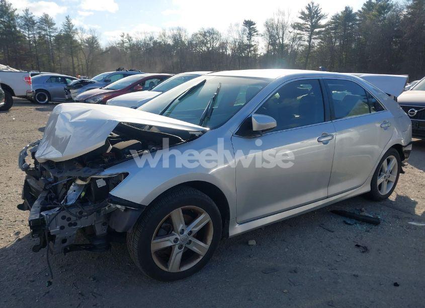 Photo 2 of 2012 Toyota Camry SE (VIN 4T1BF1FK9CU132642)