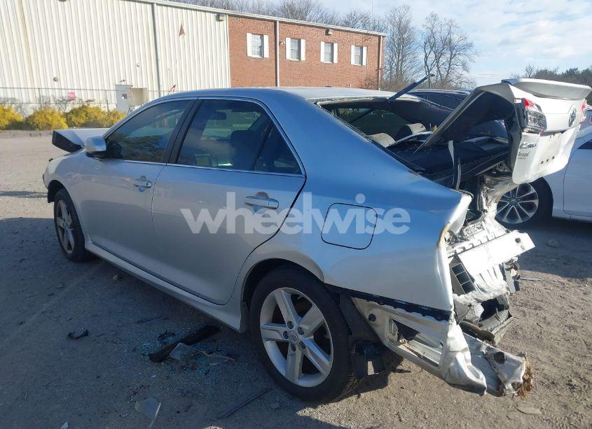 Photo 3 of 2012 Toyota Camry SE (VIN 4T1BF1FK9CU132642)