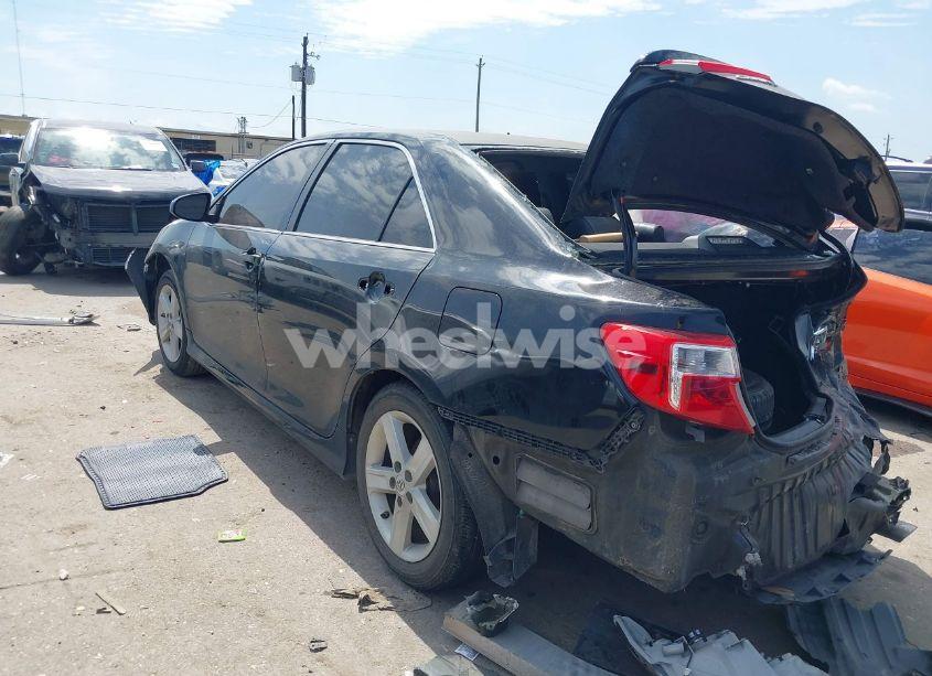 Photo 3 of 2012 Toyota Camry SE (VIN 4T1BF1FK9CU142619)