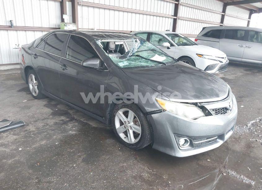 2012 Toyota Camry SE (VIN 4T1BF1FK9CU185938) main photo
