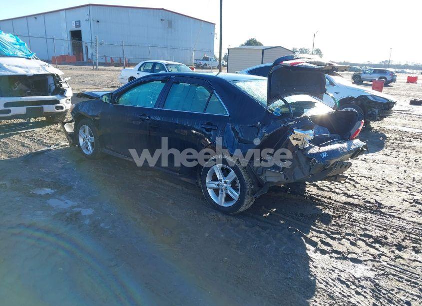 Photo 3 of 2012 Toyota Camry SE (VIN 4T1BF1FK9CU202138)