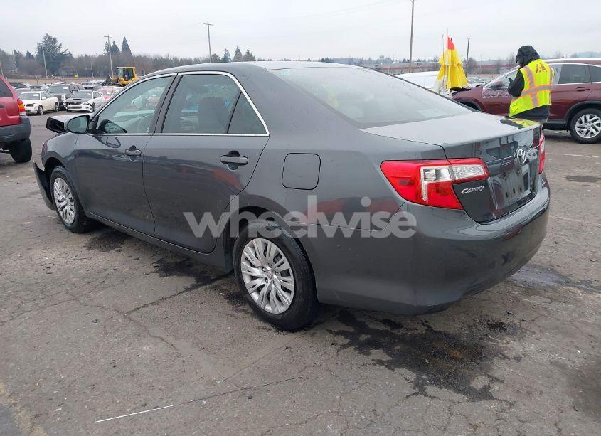 Photo 3 of 2012 Toyota Camry L (VIN 4T1BF1FK9CU510510)