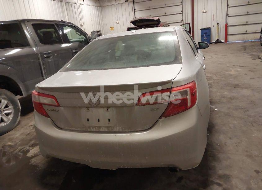 Photo 17 of 2012 Toyota Camry SE (VIN 4T1BF1FK9CU533639)