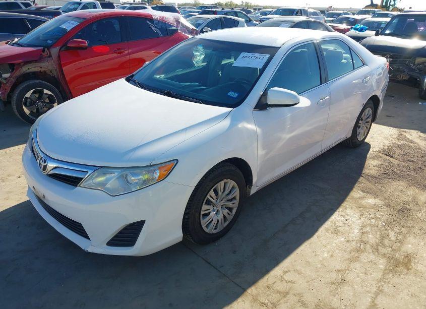 Photo 2 of 2012 Toyota Camry LE (VIN 4T1BF1FK9CU564647)