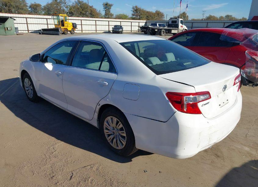 Photo 3 of 2012 Toyota Camry LE (VIN 4T1BF1FK9CU564647)