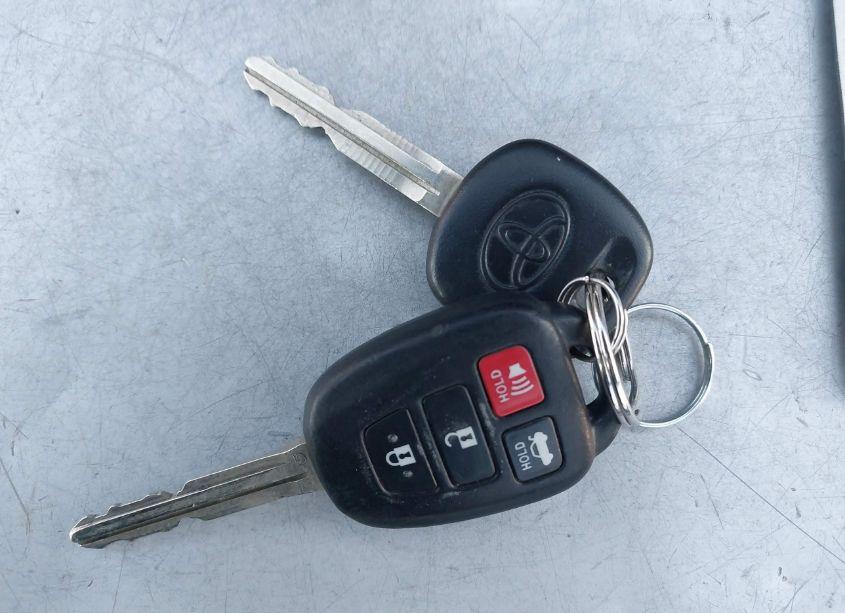 Photo 11 of 2012 Toyota Camry XLE (VIN 4T1BF1FK9CU581156)