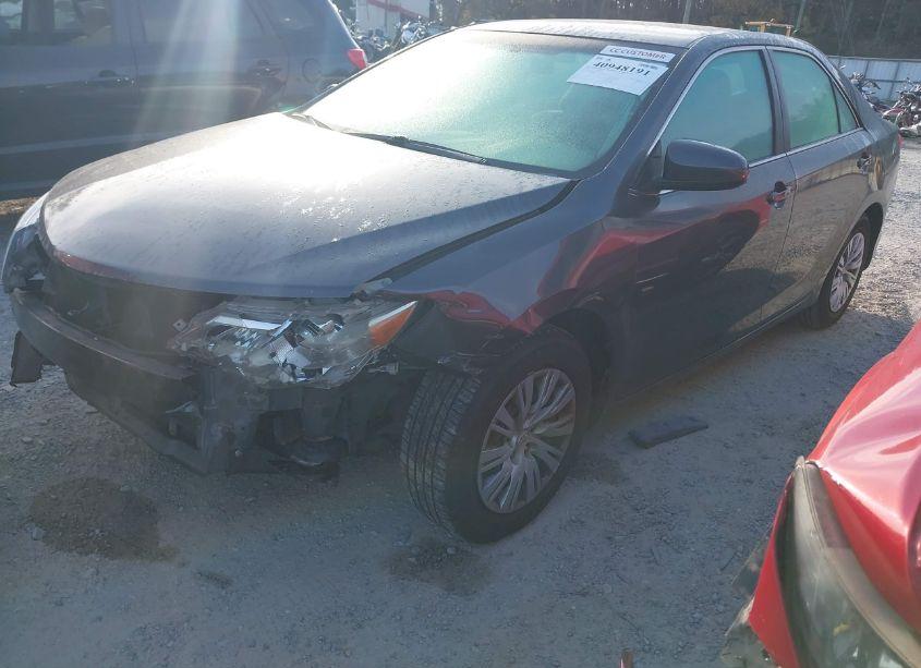 Photo 2 of 2012 Toyota Camry SE/LE/XLE (VIN 4T1BF1FK9CU589550)