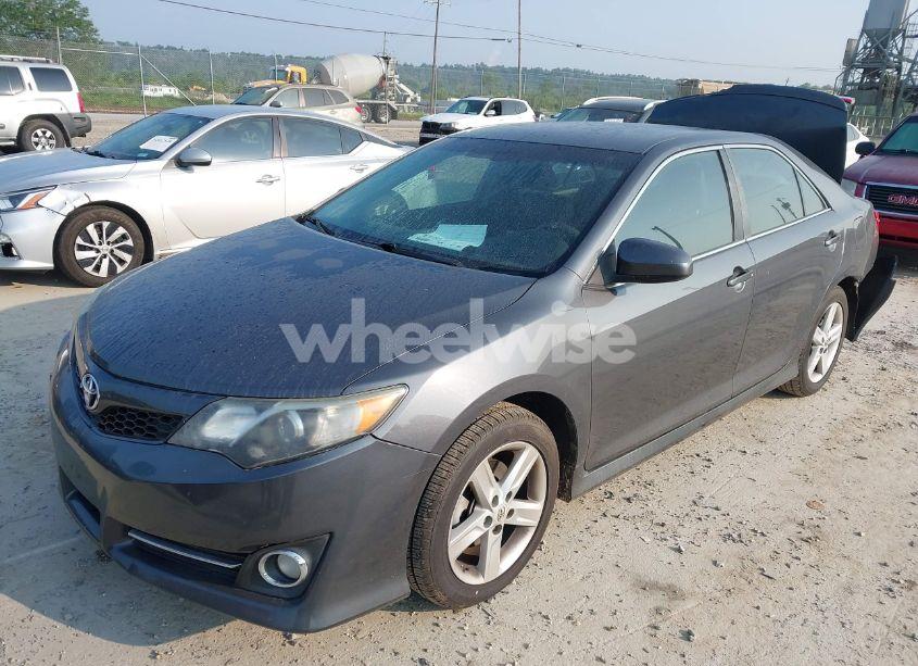 Photo 2 of 2012 Toyota Camry SE (VIN 4T1BF1FK9CU596787)